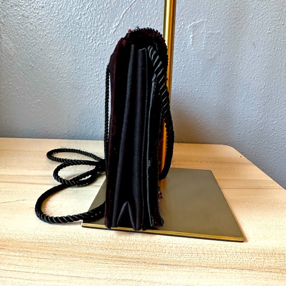 Beautiful velvety sequins Crossbody bag. - Picture 3 of 7